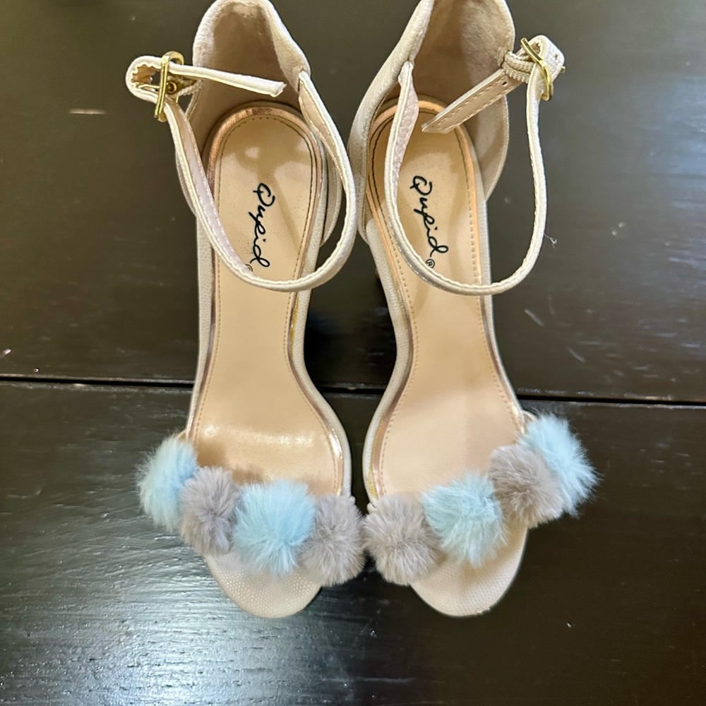 Qupid Cream and Gray Pom-Pom Heels